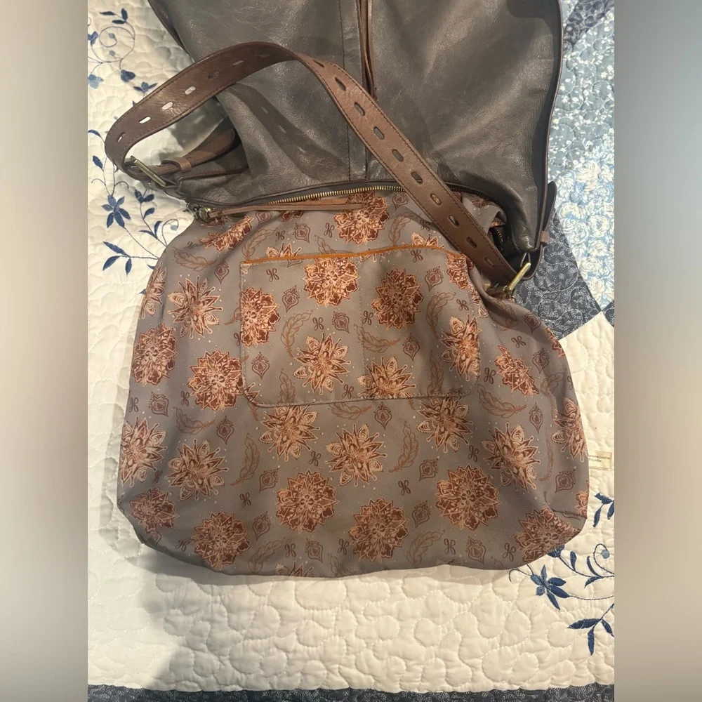 Hobo Purse - Picture 3 of 11